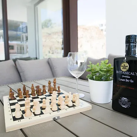 Lomas 5 - Higueron Brand New *